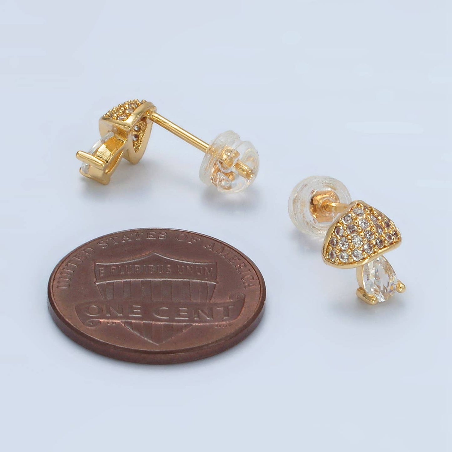Sparkly Mushroom Stud Earring