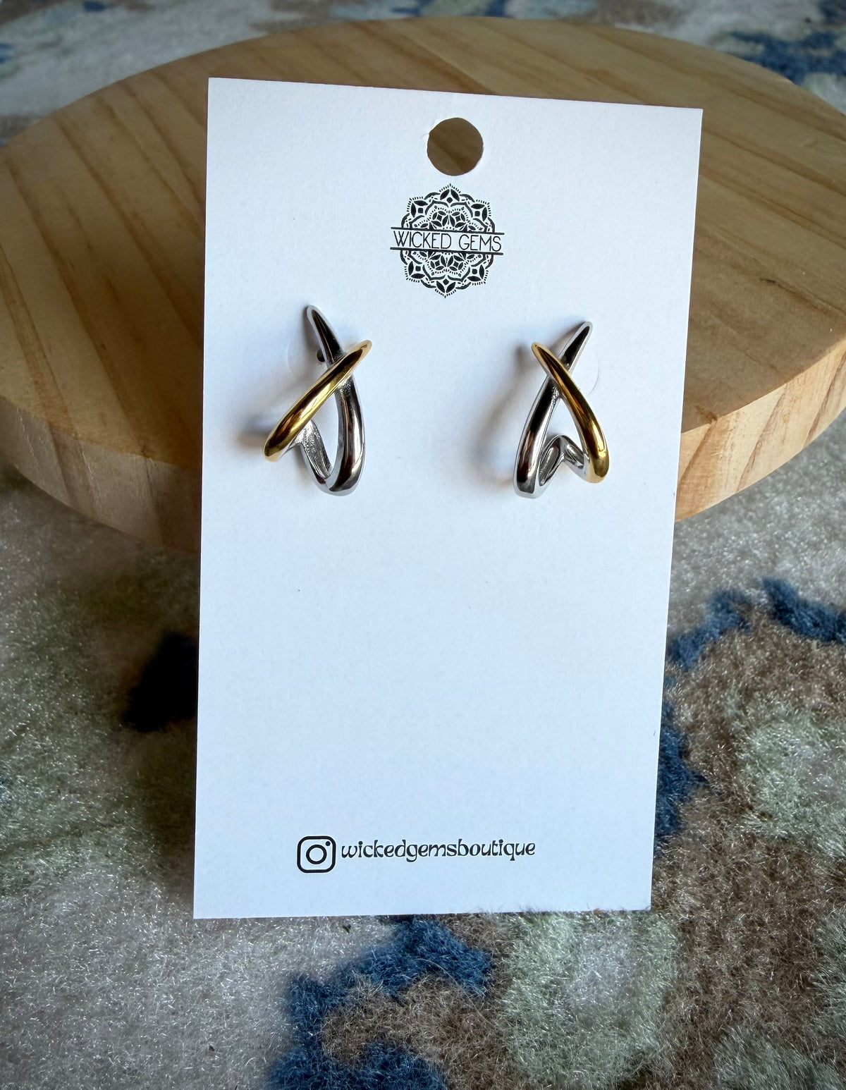 Two Tone Crossover Stud