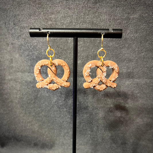 Pretzel Dangle