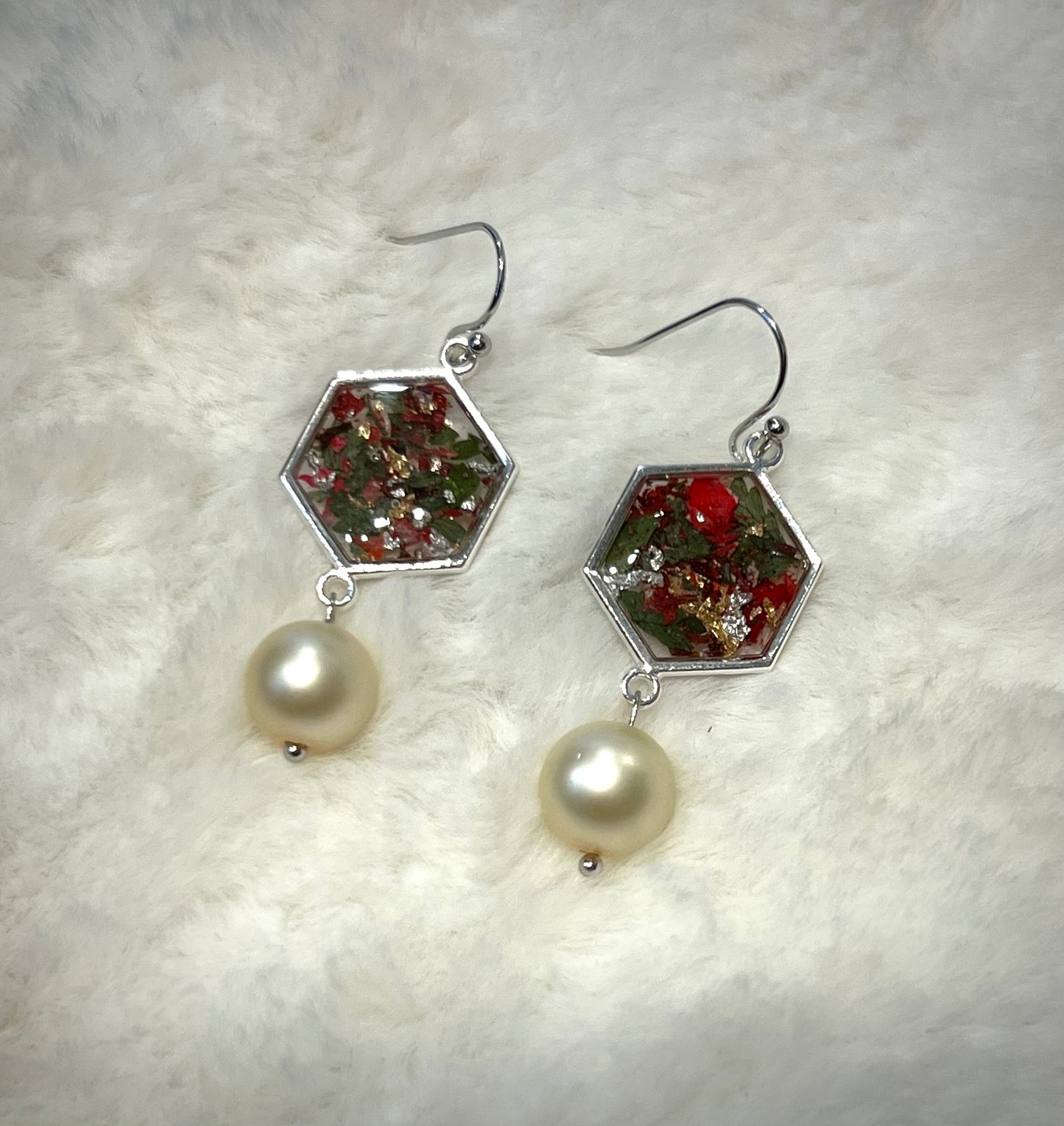 Pressed Floral Holiday + Pearl