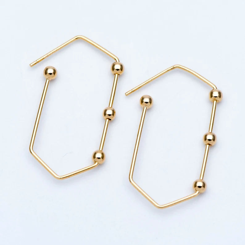 Geometric Dotted Ear Wire