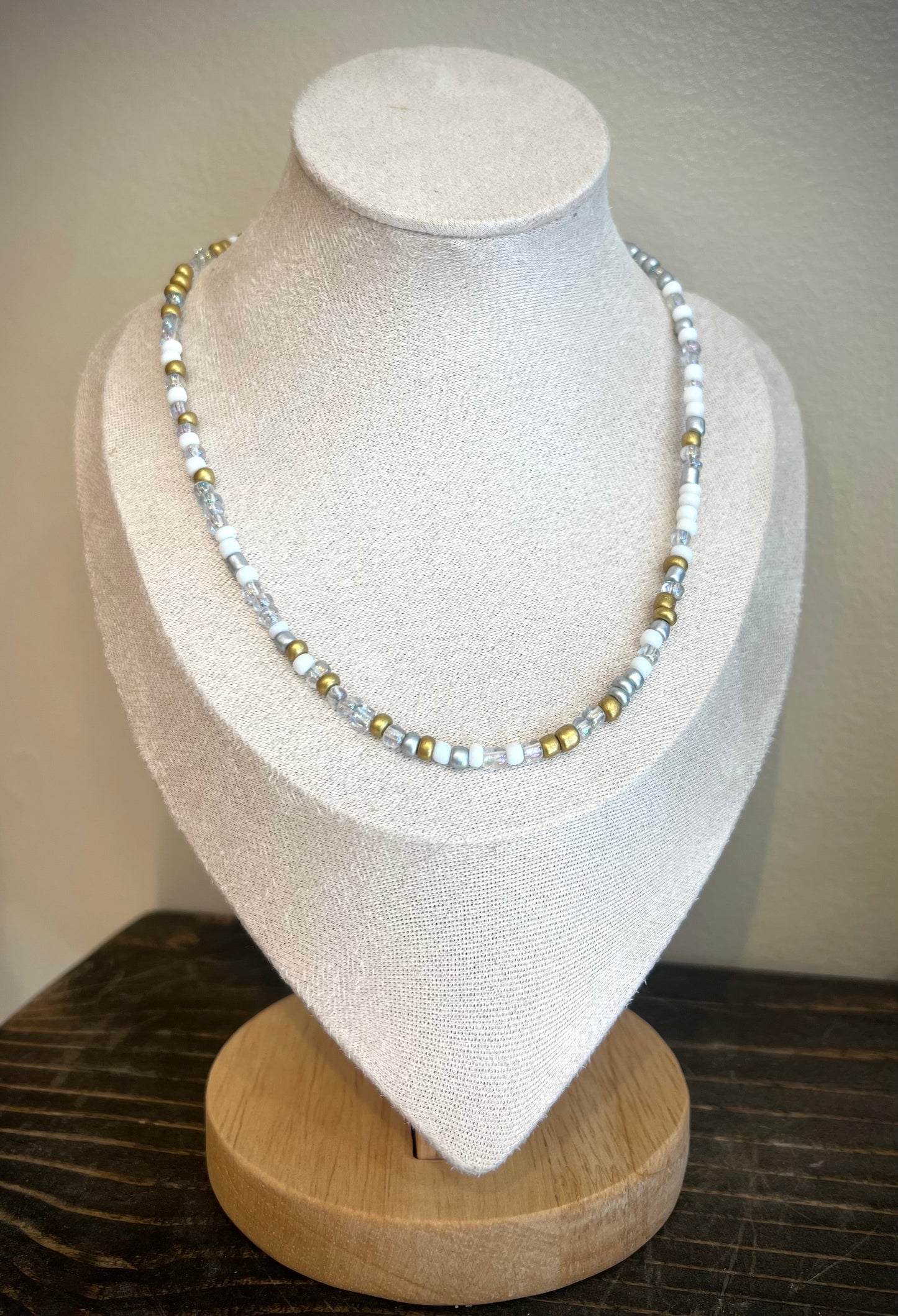 Mini Beaded Necklace / white, gold, silver & iridescent