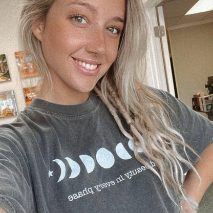 Moon Phase Tee / Pepper