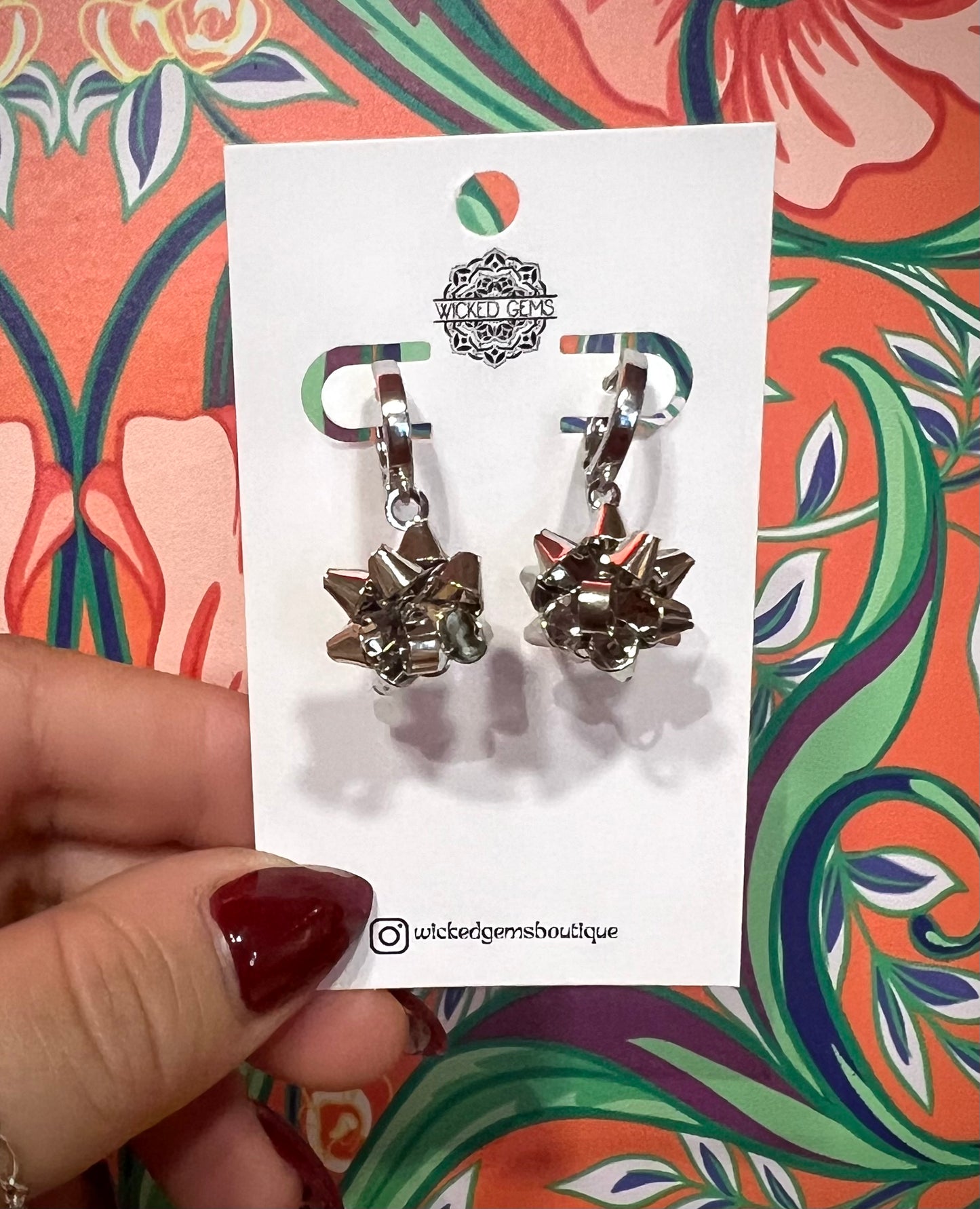 Christmas Bow Huggie