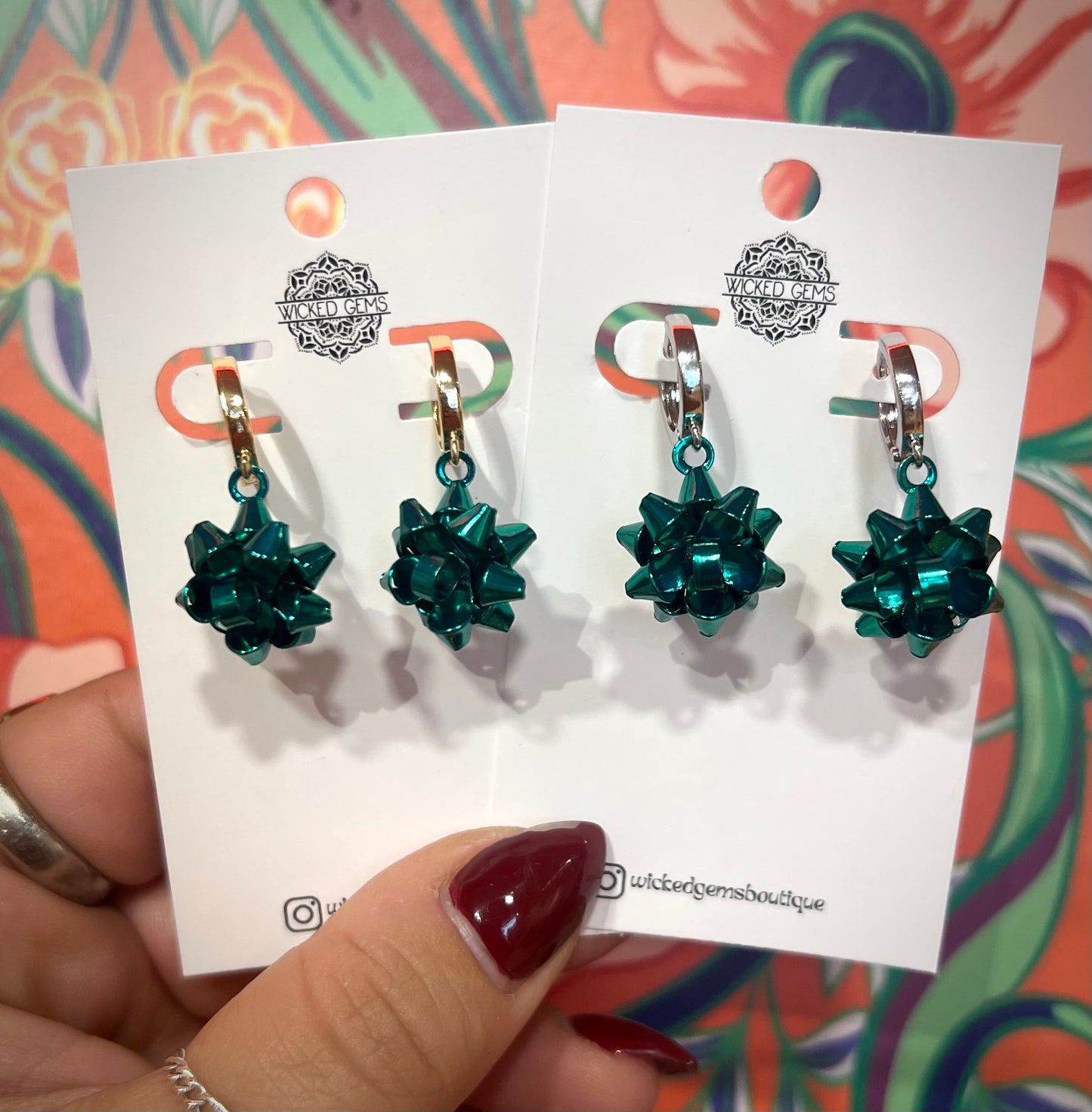 Christmas Bow Huggie