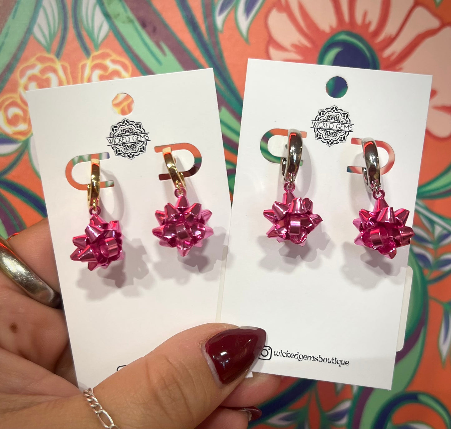 Christmas Bow Huggie