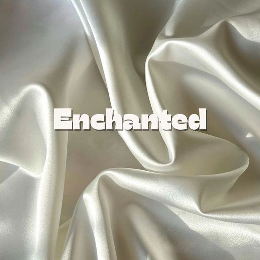 Enchanted / 10oz candle