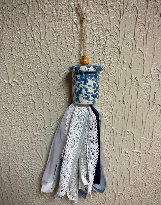 Country Bumpkin Denim / salt and pepper tassel