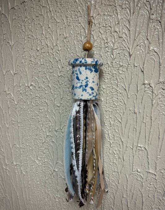 Country Bumpkin Browns / salt and pepper tassel