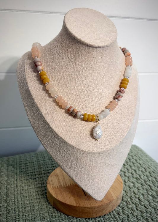 Pink Sands + Freshwater Pearl / Beaded Necklace