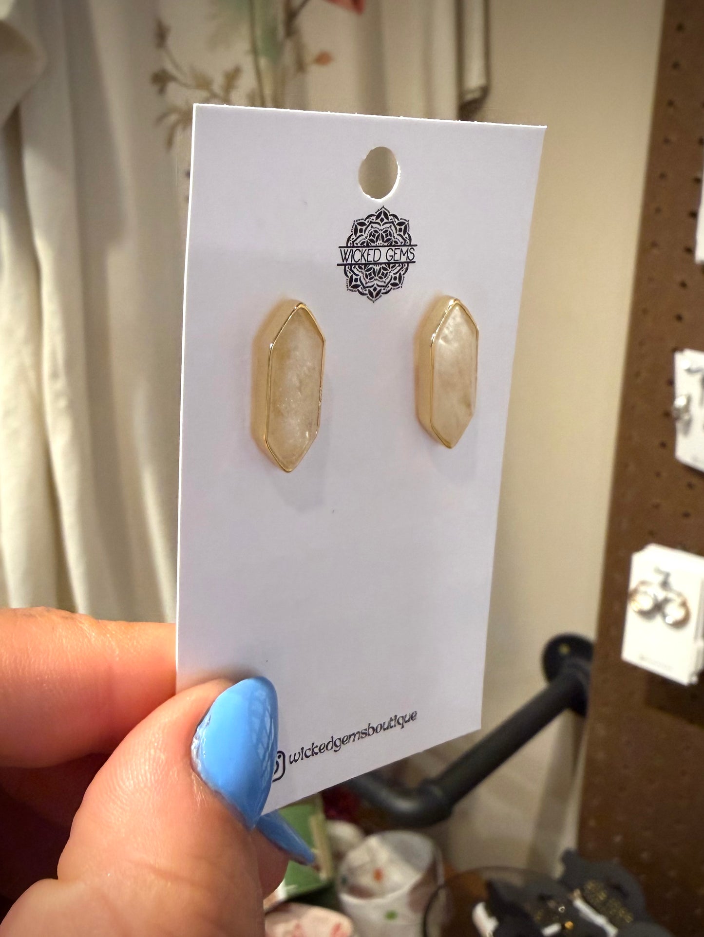 Quartz Stud