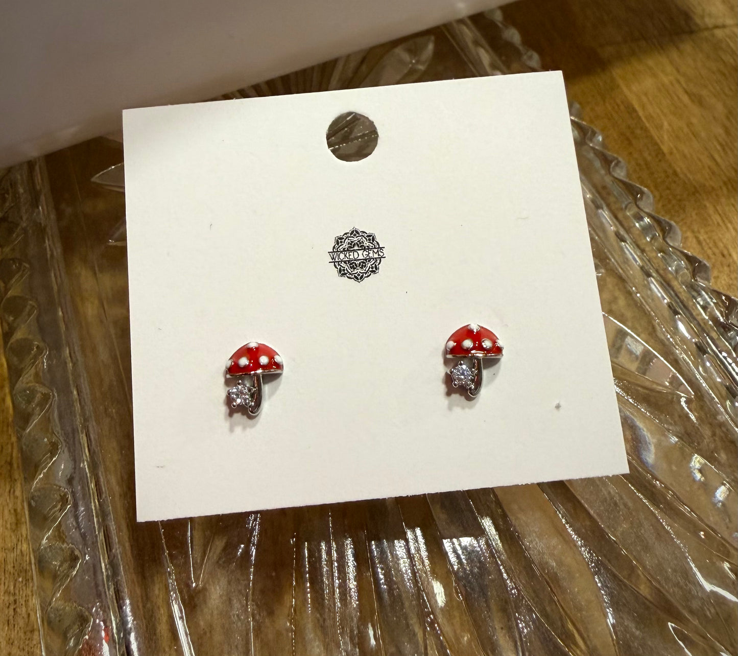 Red Mushroom Stud