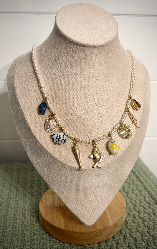 Pearly Coast / Beaded Charm Necklace