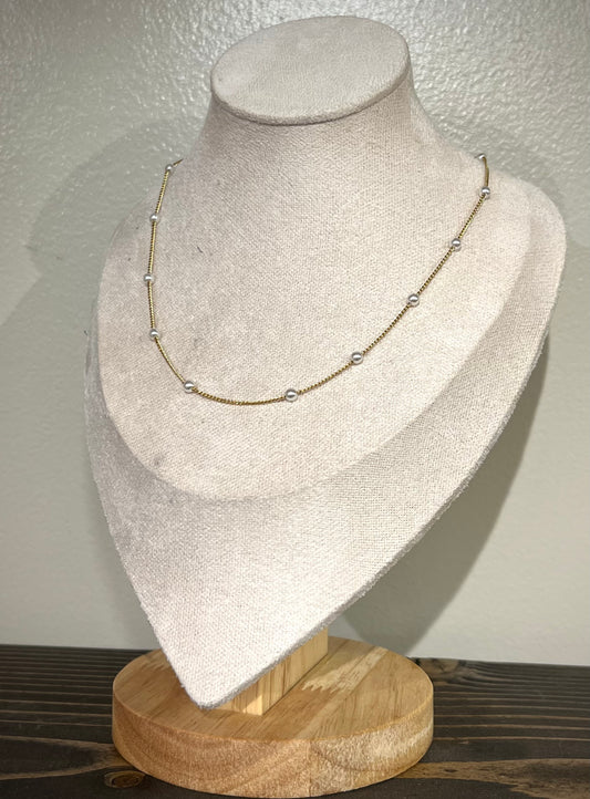 Dainty Pearl Necklace