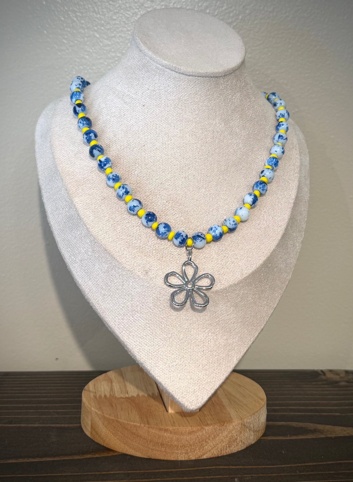 Coastal Sorbet + Flower / Beaded Necklace