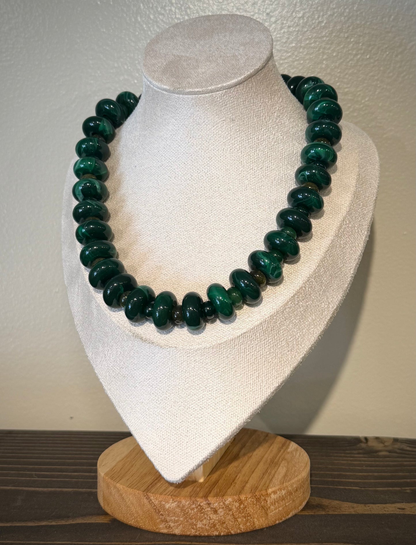 Forest Green / Chunky Beaded Necklace