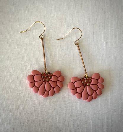 Dahlia Dangle
