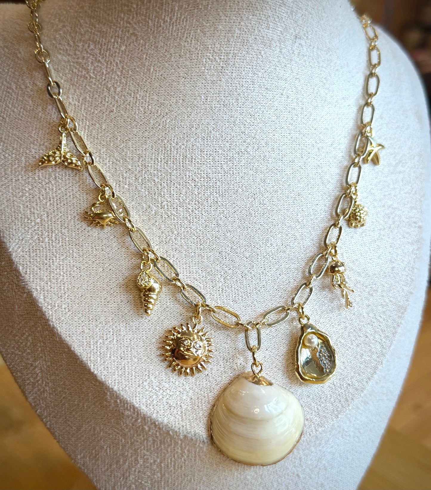 Beachy Babe / Charm Necklace
