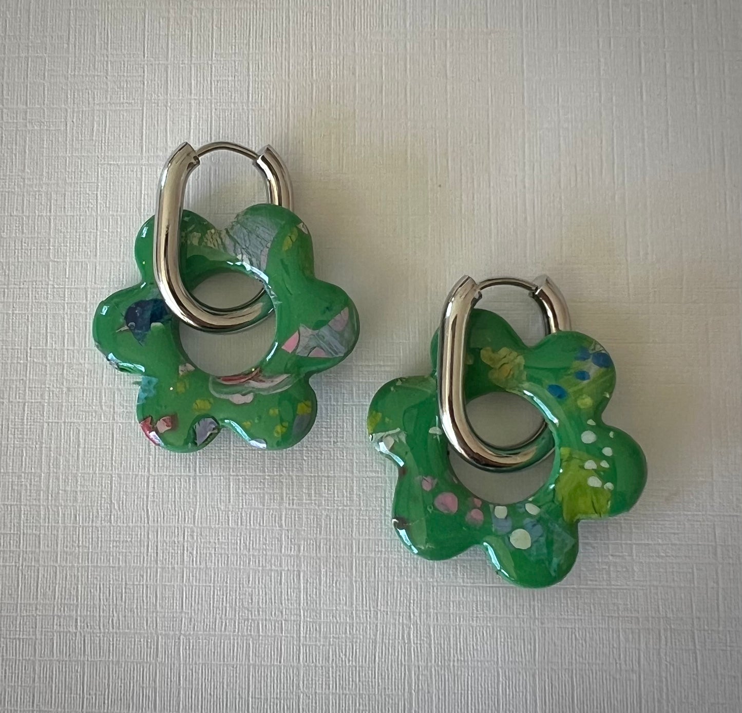 Garden Party / huggie + charm