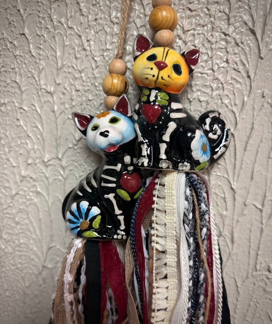 Perro & Gato / salt and pepper tassel