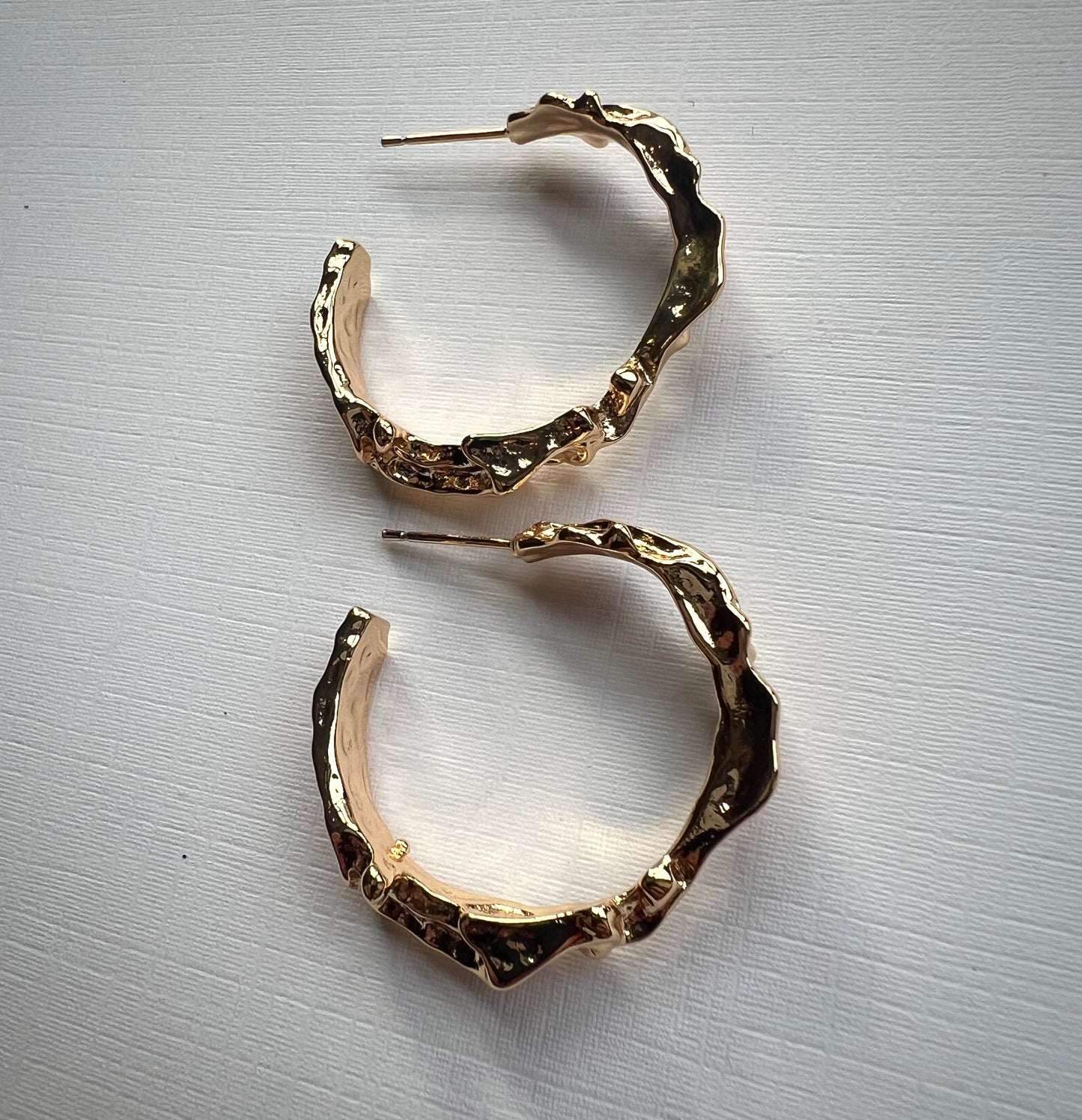 Chunky Hammered Hoop