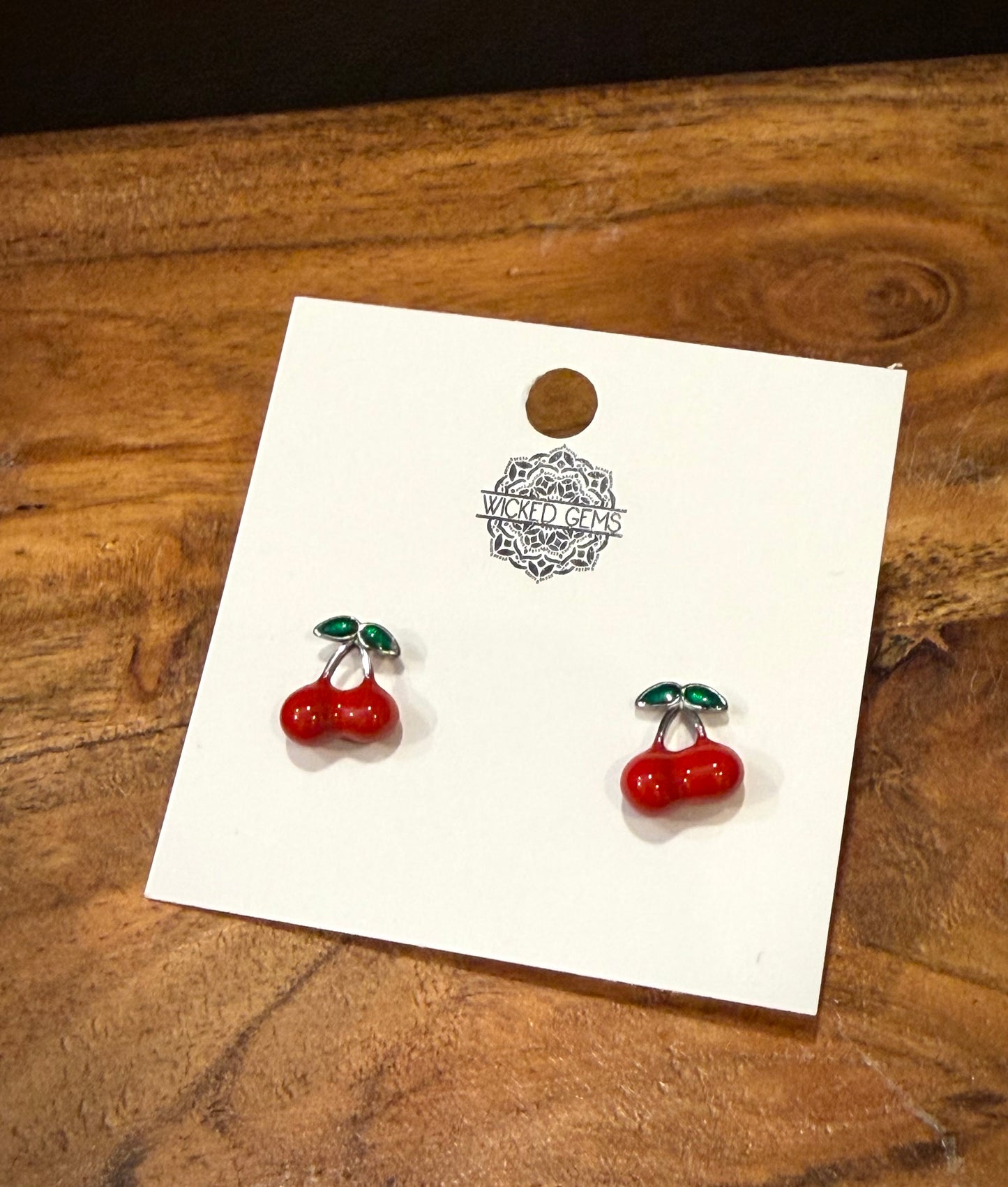 Cherry / Stud