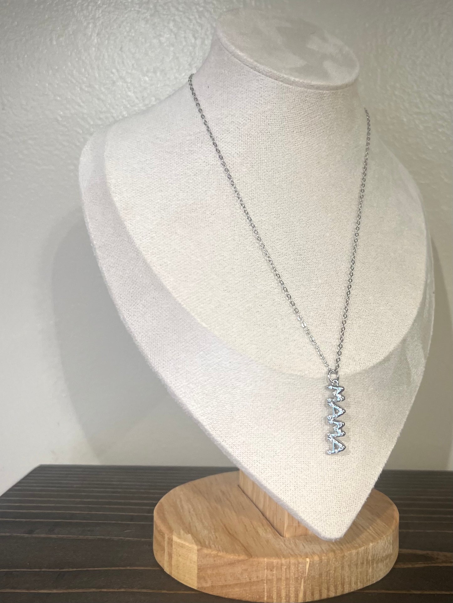 Mama Necklace / Silver