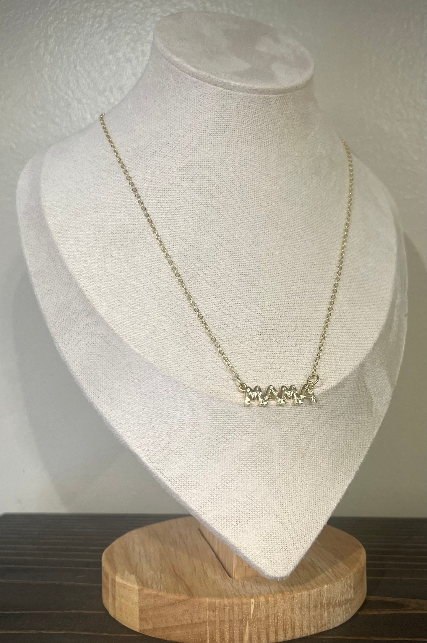 Mama Necklace / Gold
