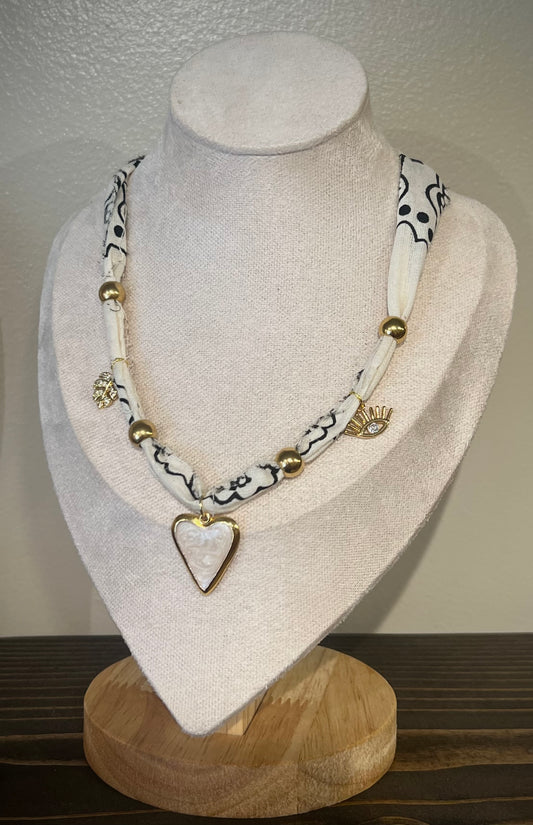 Bandana Necklace / cream