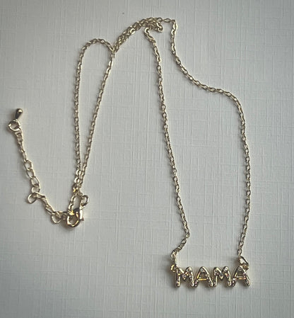 Mama Necklace / Gold