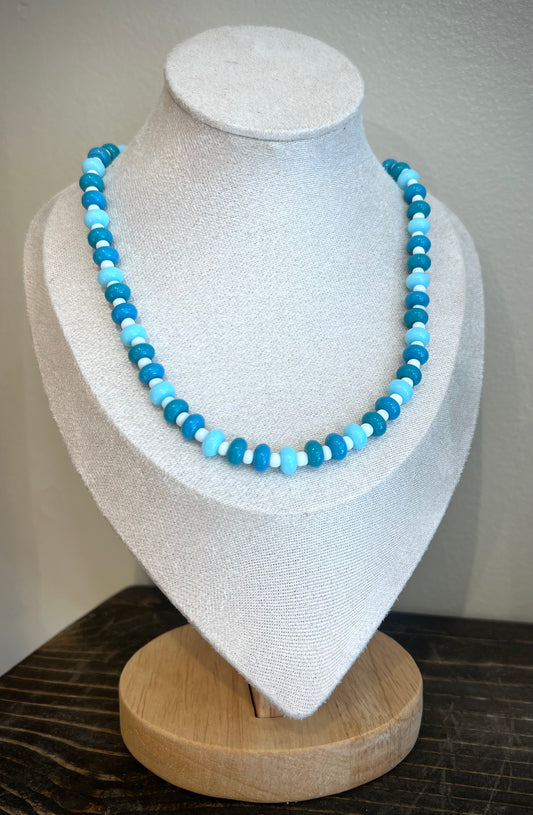Beaded Necklace / blues
